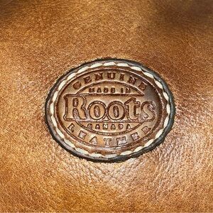 Roots 💯 Genuine Leather Crossbody Bag Cognac Brown Multi Pocket 10”W